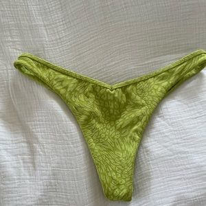 Benoa bottoms. Size medium